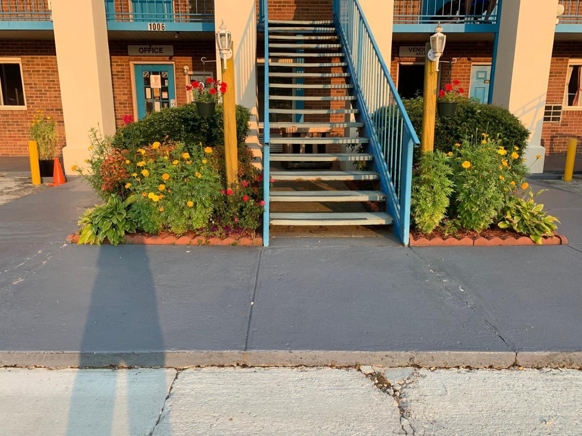 Americas Best Value Inn - Roxboro Exterior foto